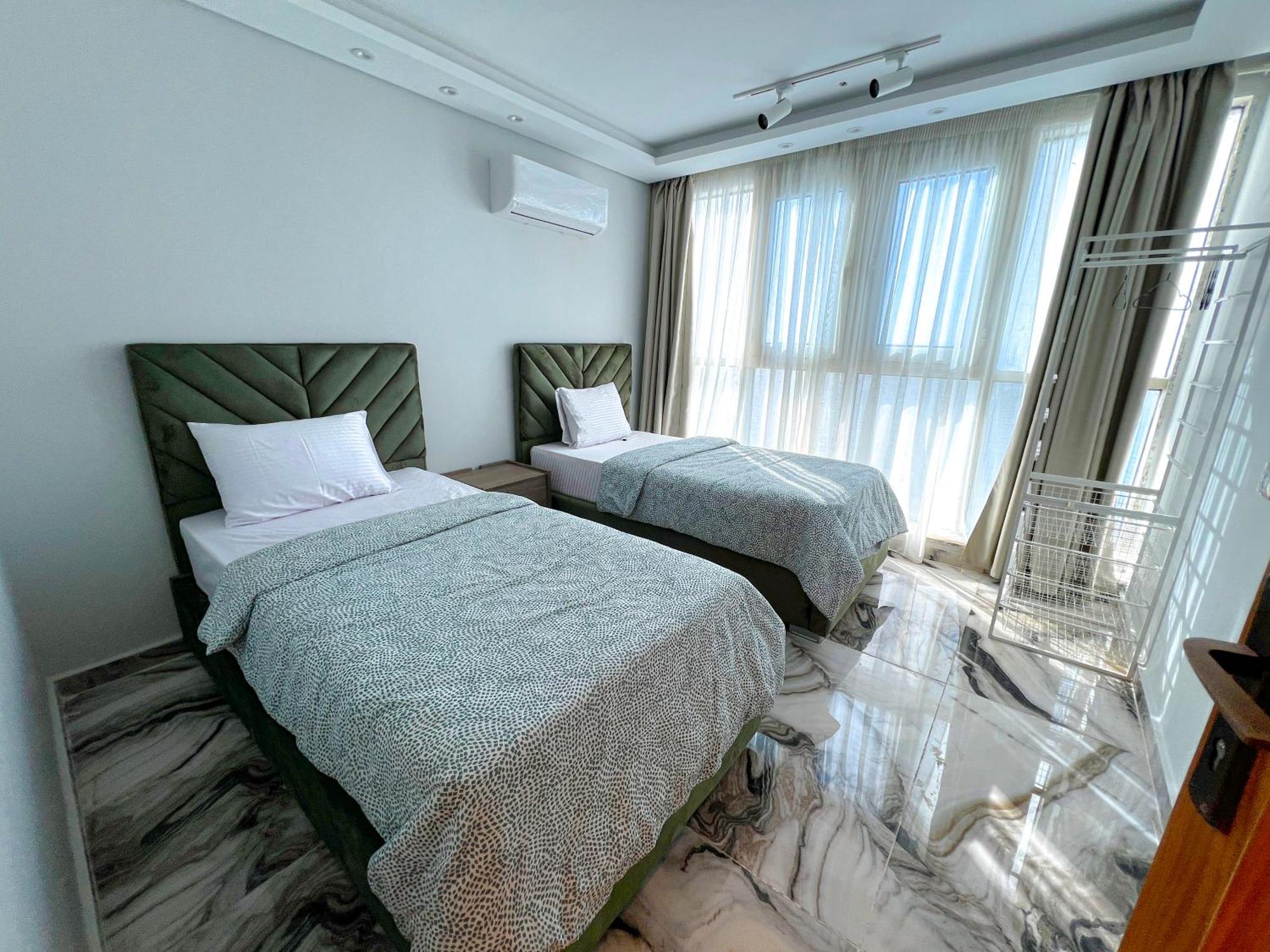 Skyline Premium Properties Alexandria Bagian luar foto